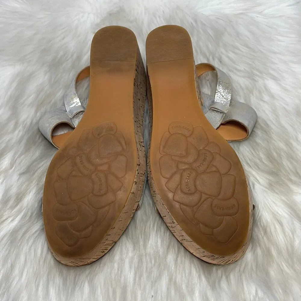 Kork-Ease Silver Crackle Leather Strappy Cork Platform‎ Sandals Sz 11